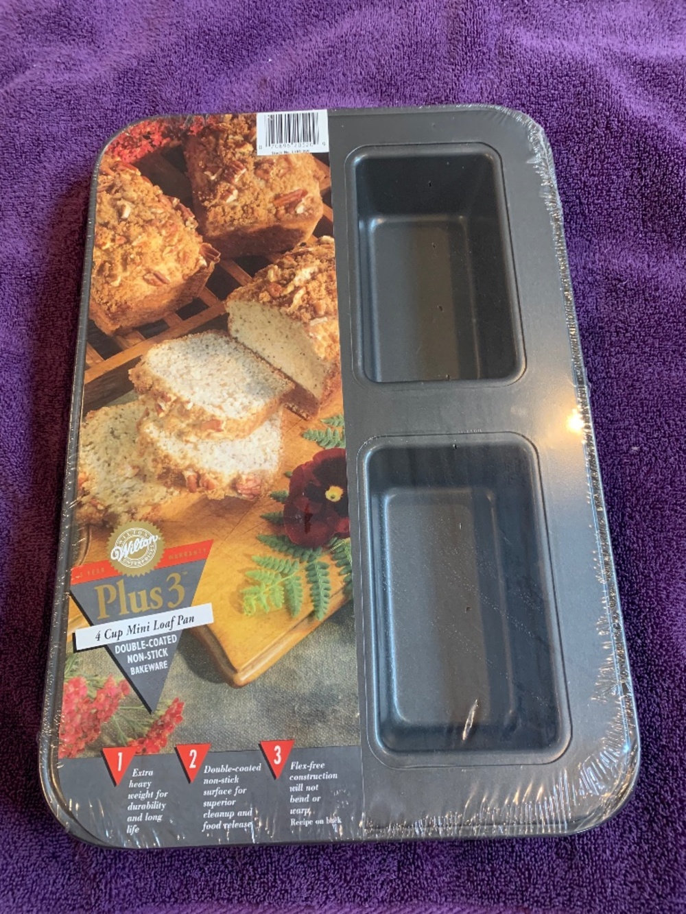 New 4 cup Mini Loaf Pan